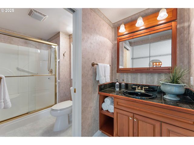 14868 Ne THOMPSON Ct, Portland, OR 97230