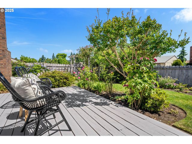 14868 Ne THOMPSON Ct, Portland, OR 97230