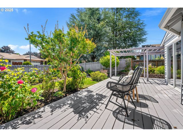 14868 Ne THOMPSON Ct, Portland, OR 97230