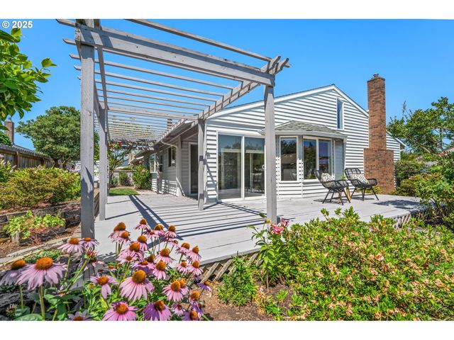 14868 Ne THOMPSON Ct, Portland, OR 97230