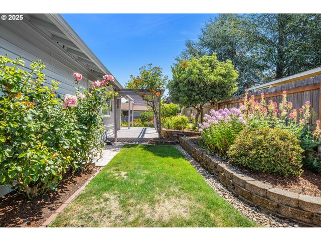 14868 Ne THOMPSON Ct, Portland, OR 97230