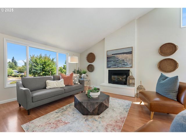 14868 Ne THOMPSON Ct, Portland, OR 97230