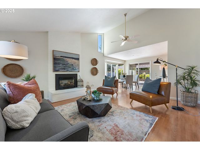 14868 Ne THOMPSON Ct, Portland, OR 97230