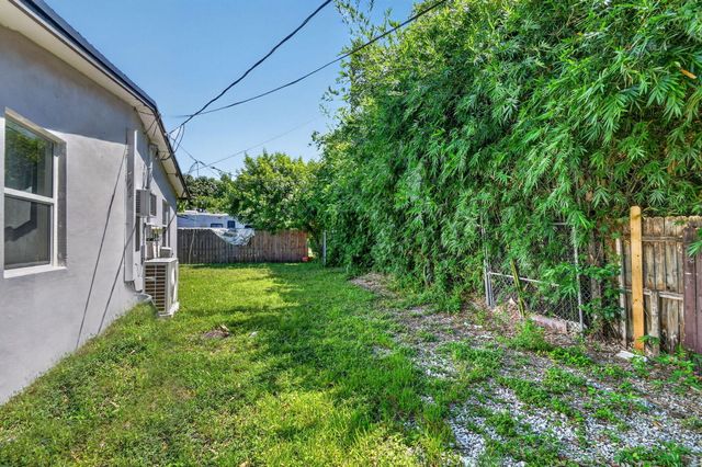 3382 Rudolf Road, Lake Worth, FL 33461