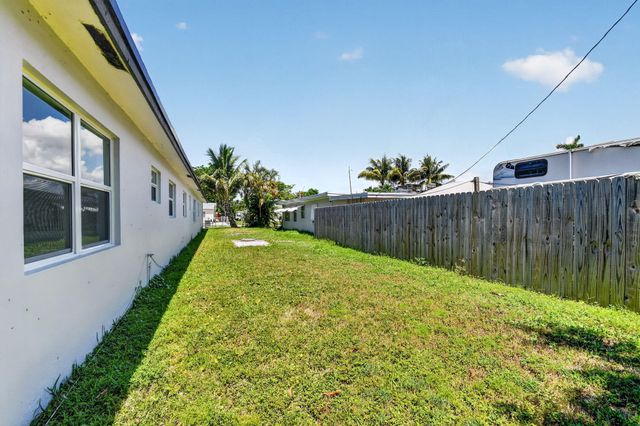 3382 Rudolf Road, Lake Worth, FL 33461
