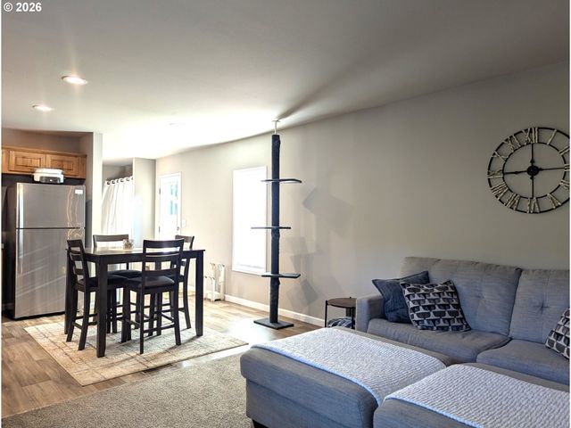 48232 WESTOAK Rd, Westfir, OR 97492