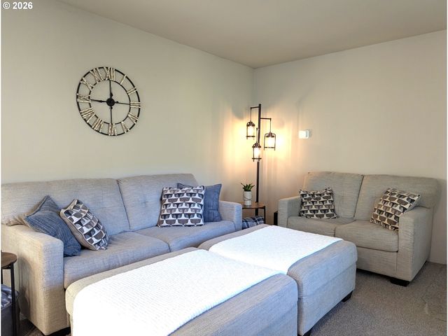 48232 WESTOAK Rd, Westfir, OR 97492