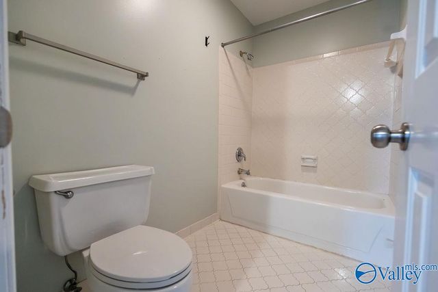 2032 Woodlawn Drive, Huntsville, AL 35802