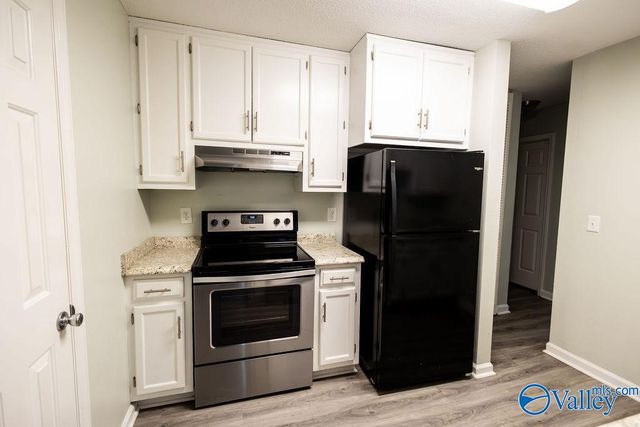 2032 Woodlawn Drive, Huntsville, AL 35802