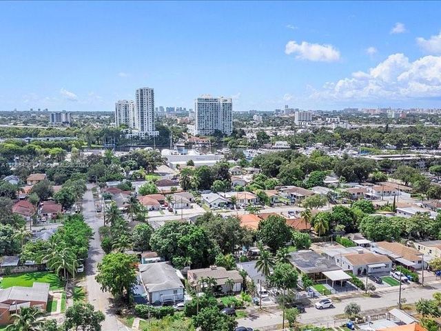1810 NW 16th Ter, Miami, FL 33125