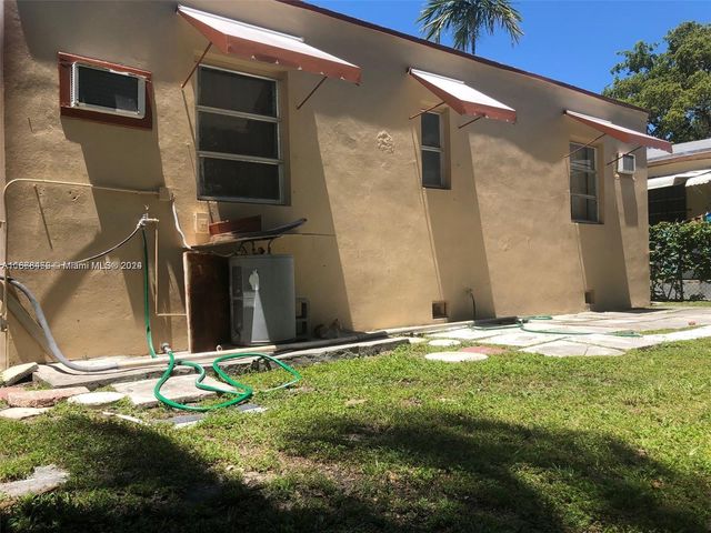 1810 NW 16th Ter, Miami, FL 33125