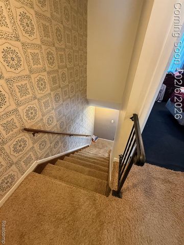 7731 Pleasant Manor Drive, Waterford, MI 48327