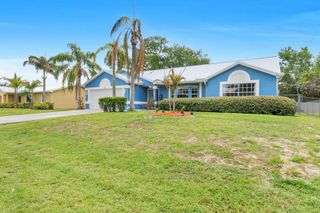 1142 SW Dalton Avenue, Port St. Lucie, FL 34953