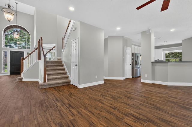 108 Oak Creek Lane, League City, TX 77573