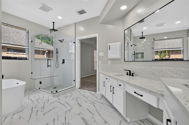 108 Oak Creek Lane, League City, TX 77573