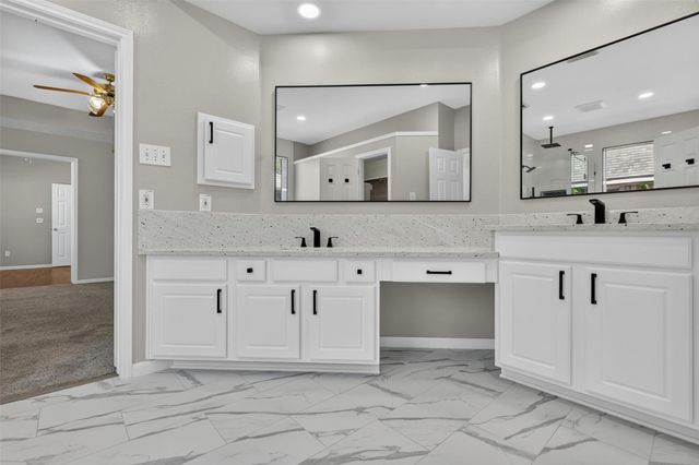 108 Oak Creek Lane, League City, TX 77573