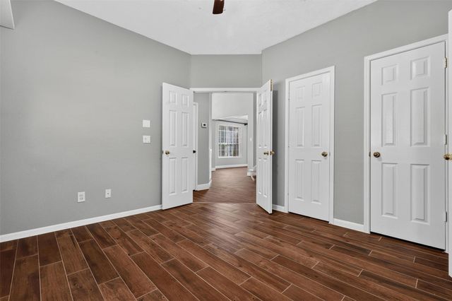 108 Oak Creek Lane, League City, TX 77573