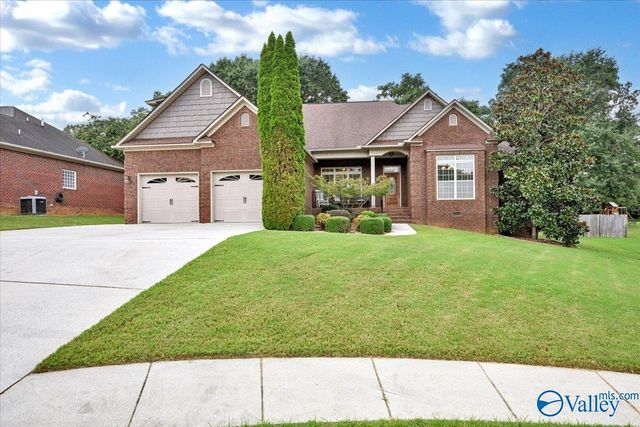 803 Anna Circle SW, Hartselle, AL 35640