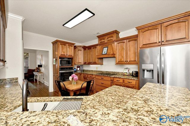 803 Anna Circle SW, Hartselle, AL 35640