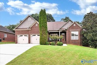 803 Anna Circle SW, Hartselle, AL 35640