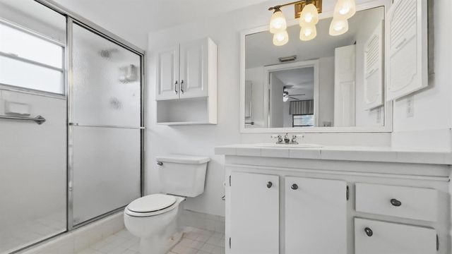 101 SW 132nd Way 418J, Hollywood, FL 33027