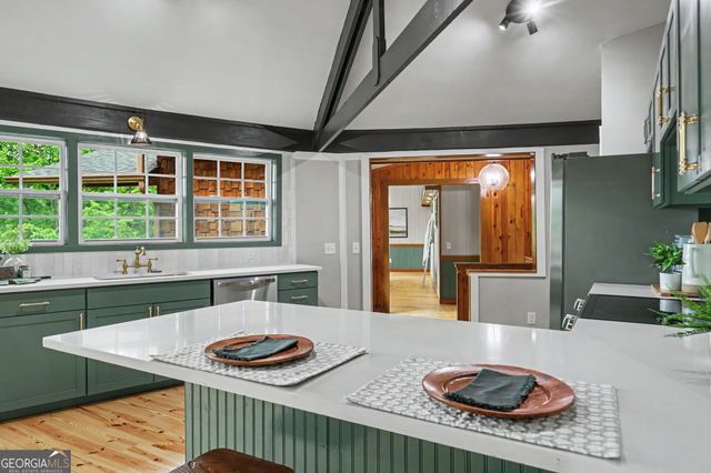 1085 Sky High Drive, Dillard, GA 30537
