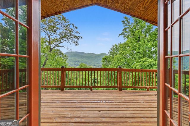 1085 Sky High Drive, Dillard, GA 30537