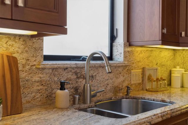 220 Palm Avenue, Millbrae, CA 94030