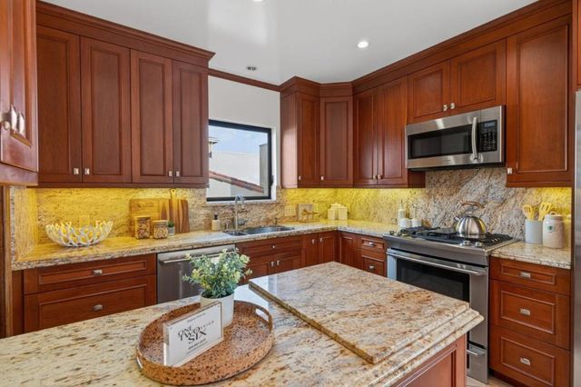 220 Palm Avenue, Millbrae, CA 94030