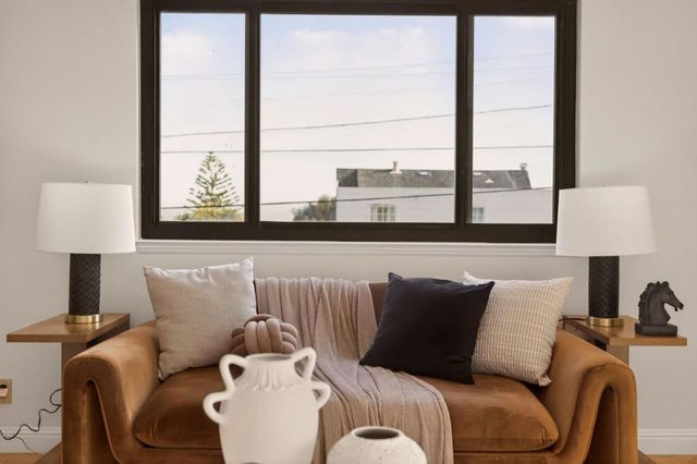 220 Palm Avenue, Millbrae, CA 94030