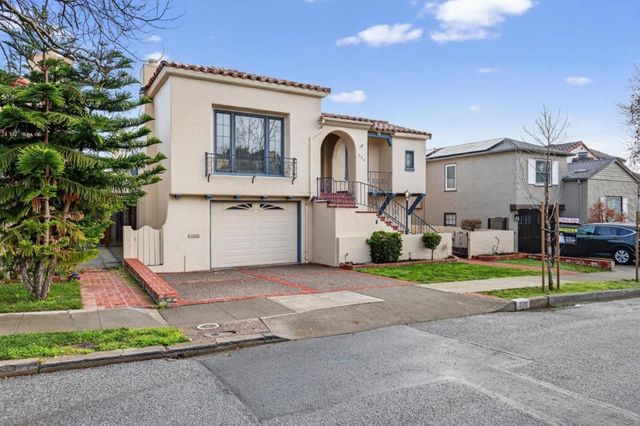 220 Palm Avenue, Millbrae, CA 94030