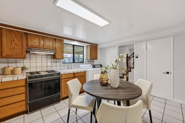 220 Palm Avenue, Millbrae, CA 94030