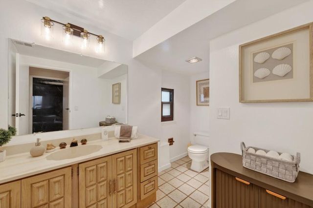 220 Palm Avenue, Millbrae, CA 94030