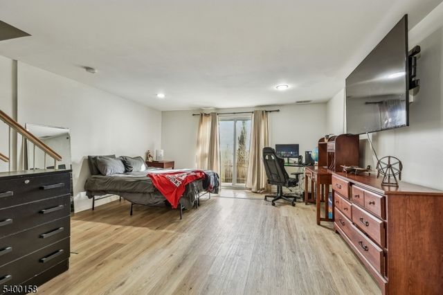 505 Tallwood Ln, Green Brook Twp., NJ 08812