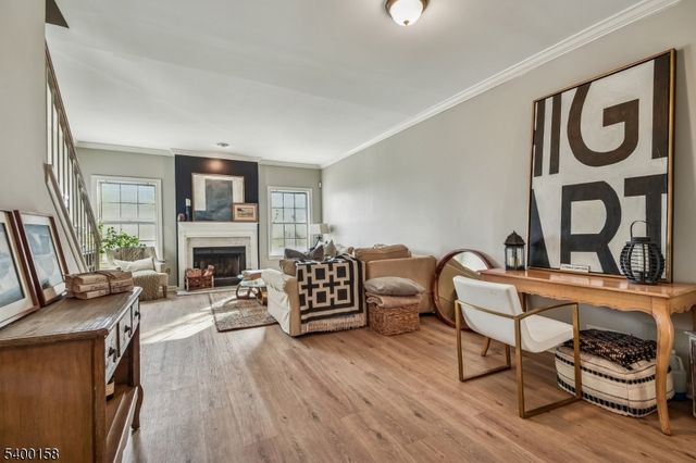 505 Tallwood Ln, Green Brook Twp., NJ 08812