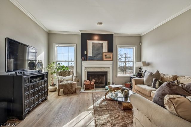 505 Tallwood Ln, Green Brook Twp., NJ 08812