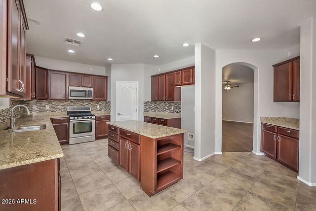 9185 W MINE Trail, Peoria, AZ 85383