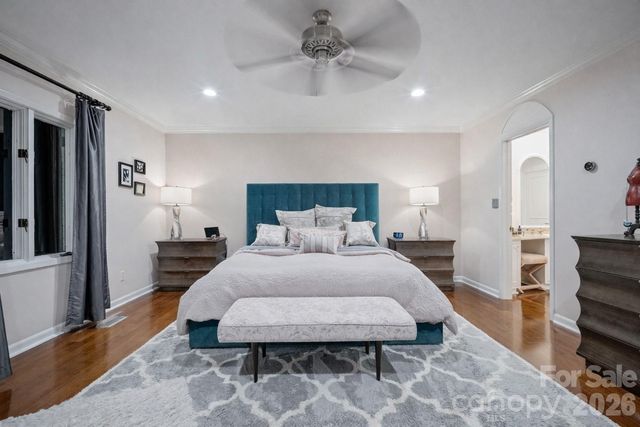 2082 2nd Street Drive NW, Hickory, NC 28601