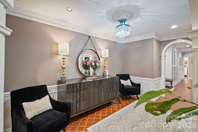 2082 2nd Street Drive NW, Hickory, NC 28601