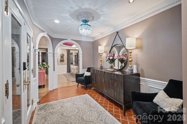 2082 2nd Street Drive NW, Hickory, NC 28601