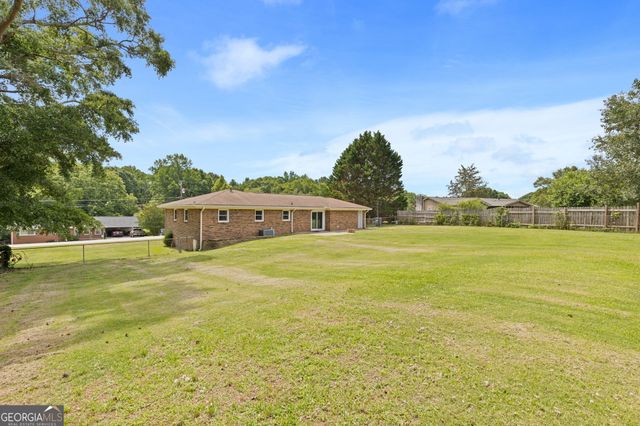 2140 Rockdale Drive NW, Conyers, GA 30012