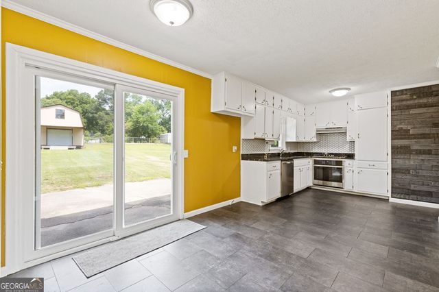 2140 Rockdale Drive NW, Conyers, GA 30012