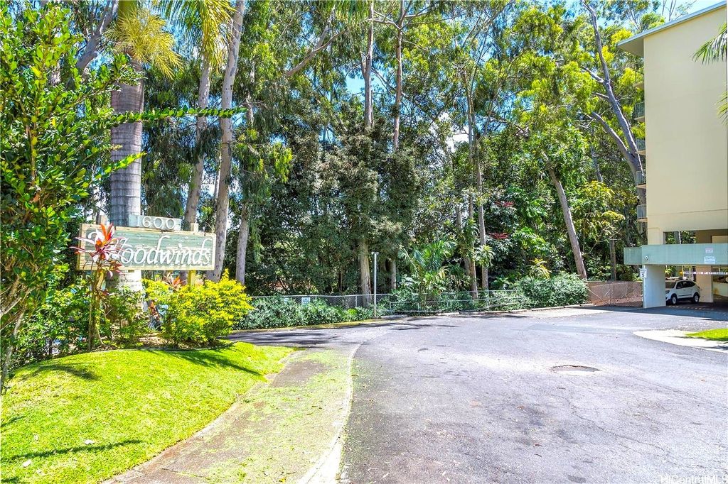 1600 Wilikina Drive B402, Wahiawa, HI 96786