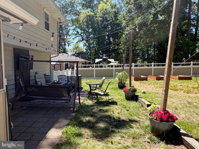 1080 BENNETT DR, Woodbury, NJ 08096