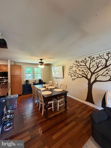 1080 BENNETT DR, Woodbury, NJ 08096