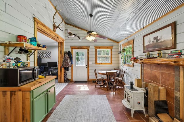 2351 Linwood Rd, Watertown, TN 37184