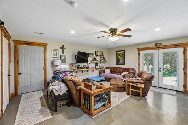 2351 Linwood Rd, Watertown, TN 37184
