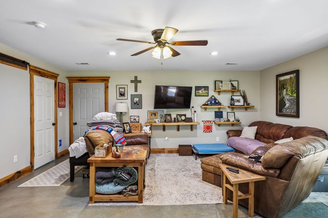 2351 Linwood Rd, Watertown, TN 37184