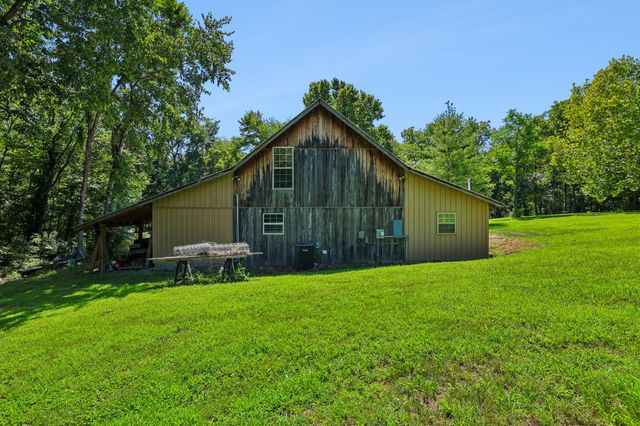 2351 Linwood Rd, Watertown, TN 37184
