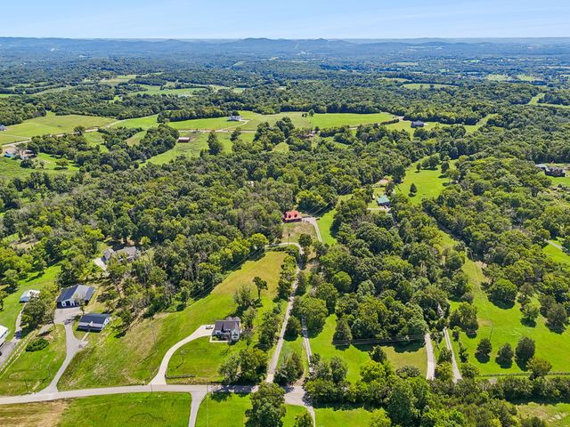 2351 Linwood Rd, Watertown, TN 37184